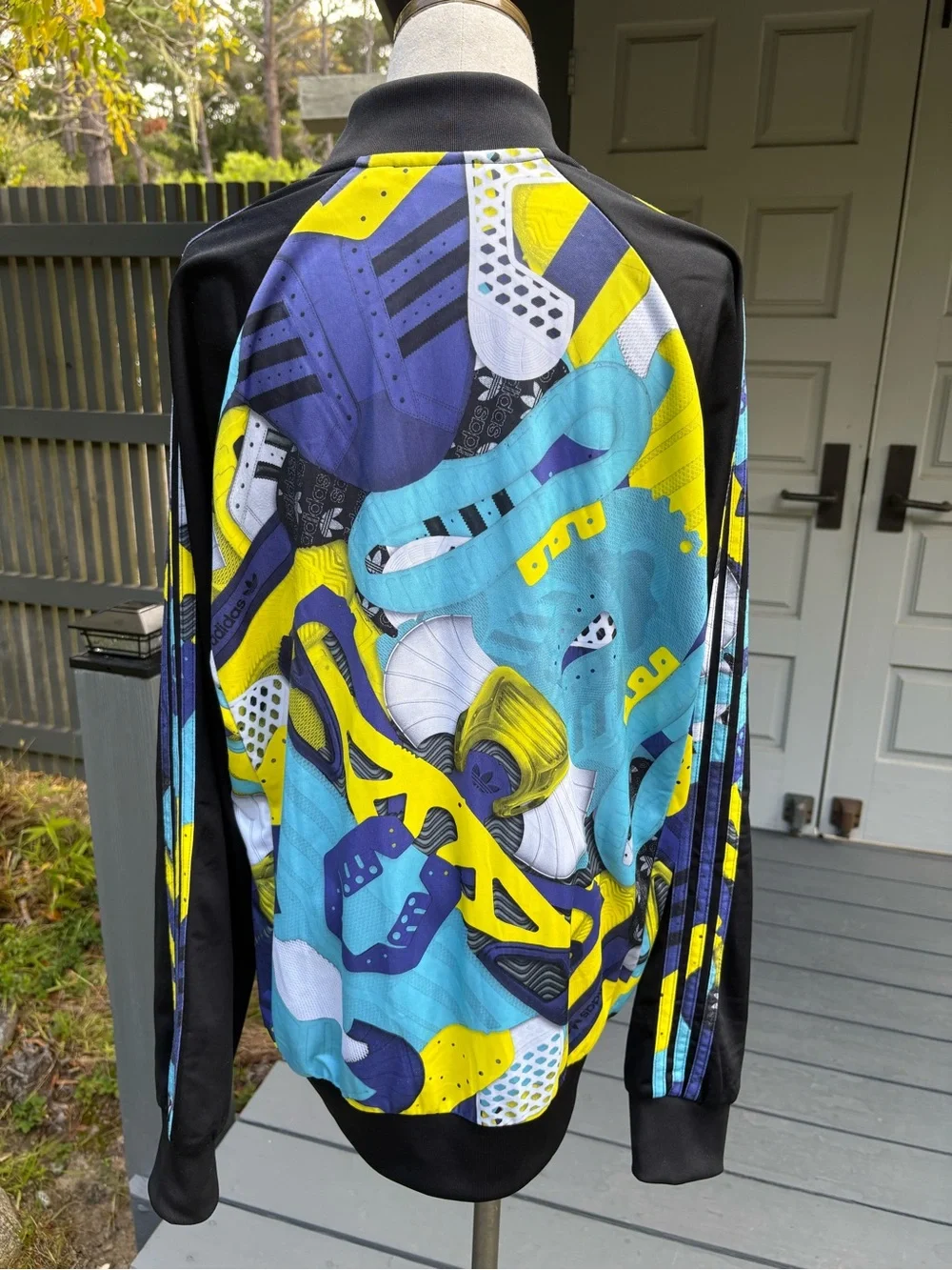 Adidas Graphic Zip-Up Jacket in Turquoise, Yellow & Black - Picture 2 of 8